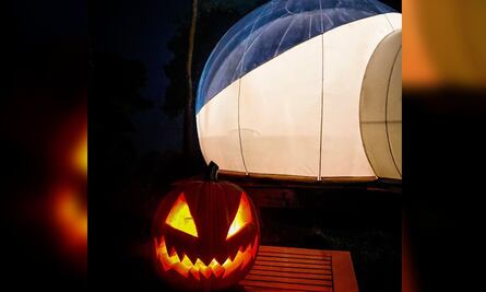Celebra Halloween en Alpino, el primer hotel burbuja de CDMX
