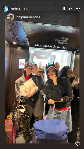 No sólo fue el Dr. Simi, Dua Lipa patea sombrero de mariachi durante concierto en la CDMX