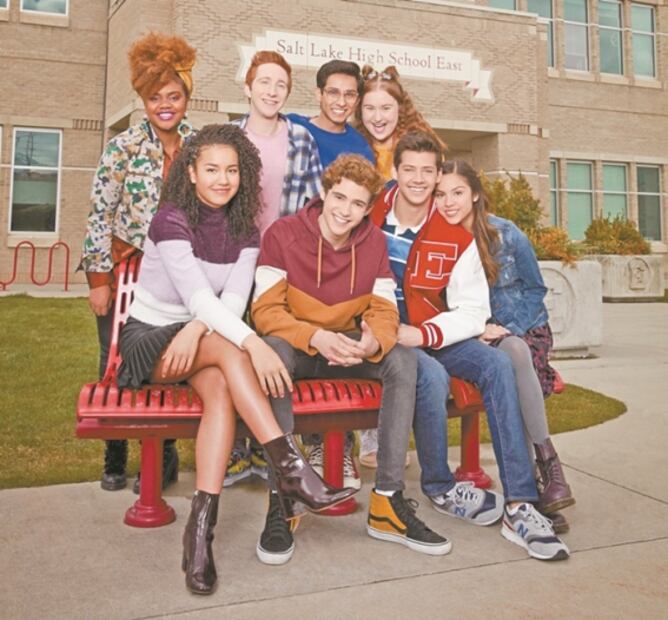 Se enriquece Disney+ con talento latino y contenido original