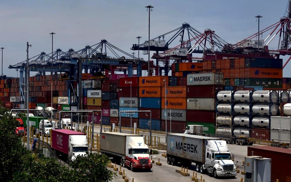 La aduana del puerto de Manzanillo ha reportado el aumento de contenedores con mercancía apócrifa. Foto: Berenice Fregoso/EL UNIVERSAL