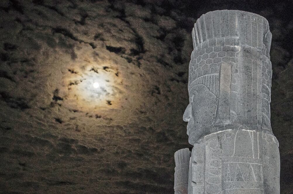 La madruga de este miércoles se registró el evento astronómico que no ocurría desde hace más de 150 años. (YADÍN XOLALPA. EL UNIVERSAL)