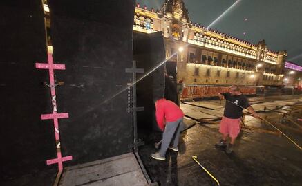 Militares ponen vallas alrededor de Palacio Nacional previo a marcha del 8M