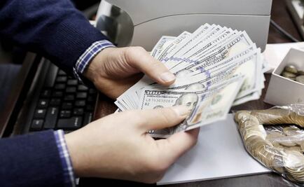 Precio del dólar: moneda abre al alza en 16.73 pesos al mayoreo