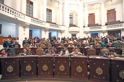 Asamblea Legislativa acumula pendientes