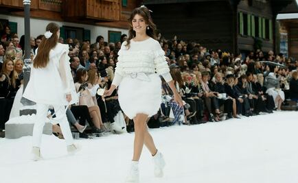 Penélope Cruz y otras celebridades despiden a Lagerfeld en la pasarela