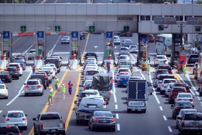 Salen 107 vehículos del DF y entran 102 cada minuto