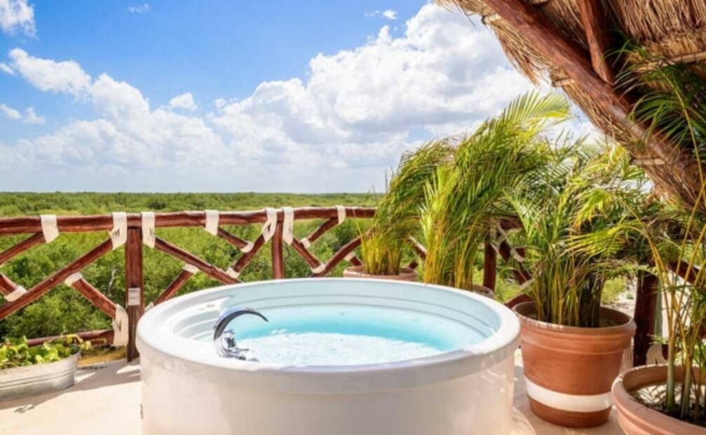 Un hotel rodeado de canales y otros lugares increíbles para dormir en Holbox