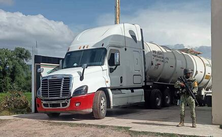 VIDEO: Decomisan 124 mil litros de combustible y 9 vehículos en Hidalgo