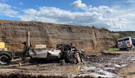 Hallan cuerpo de mujer que quedó atrapada en camerino de tráiler tras lluvias en Huimilpan, Querétaro