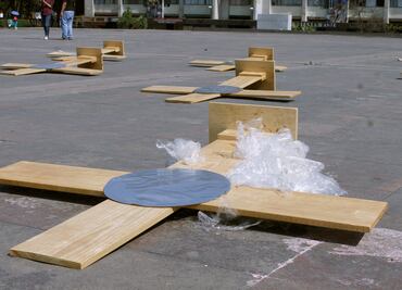 Confirman que daños a obra de Yoko Ono los causó el viento