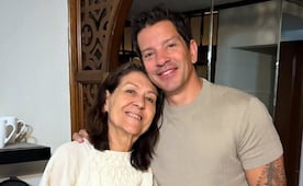 "Ya no se acuerda que canto": Yahir conmueve al hablar del Alzheimer que padece su madre