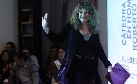 Gioconda Belli reafirma la figura de la mujer en su visita a Chile