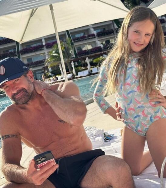 El viaje misterioso de Gabriel Soto: ¿está con Irina Baeva?, una pulsera revela la verdad 
