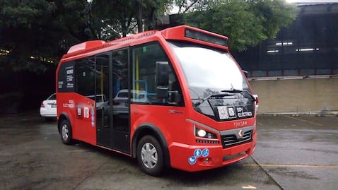 Llegan los memes del metrobús bebé