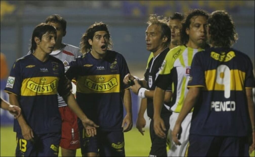 #Influenza10años: Estadios vacíos, burlas de rivales extranjeros y más impactos en el deporte