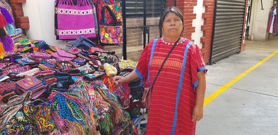 Hay pasillos que cada quien recorre a su paso