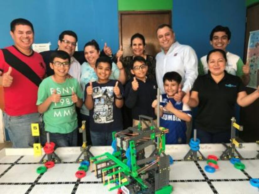 Seguritech apoya a niños en mundial de robótica