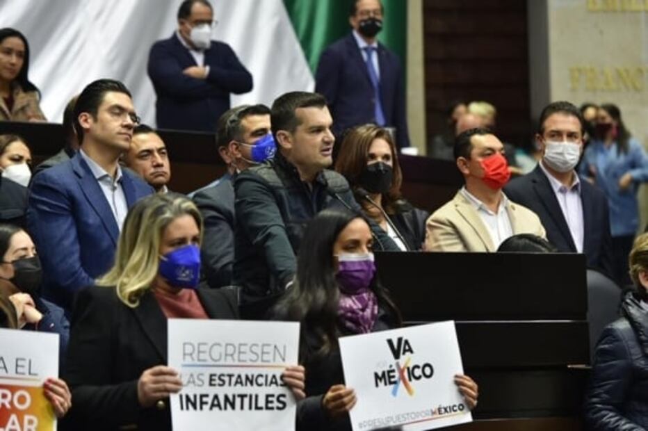 Sin mover una coma, Morena y aliados avalan PEF 2022; "reforma eléctrica de AMLO está muerta", responde oposición 
