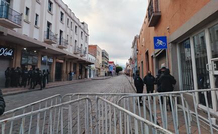 Blindan centro de Querétaro por 109 aniversario de la Constitución de 1917; esperan llegada de Sheinbaum