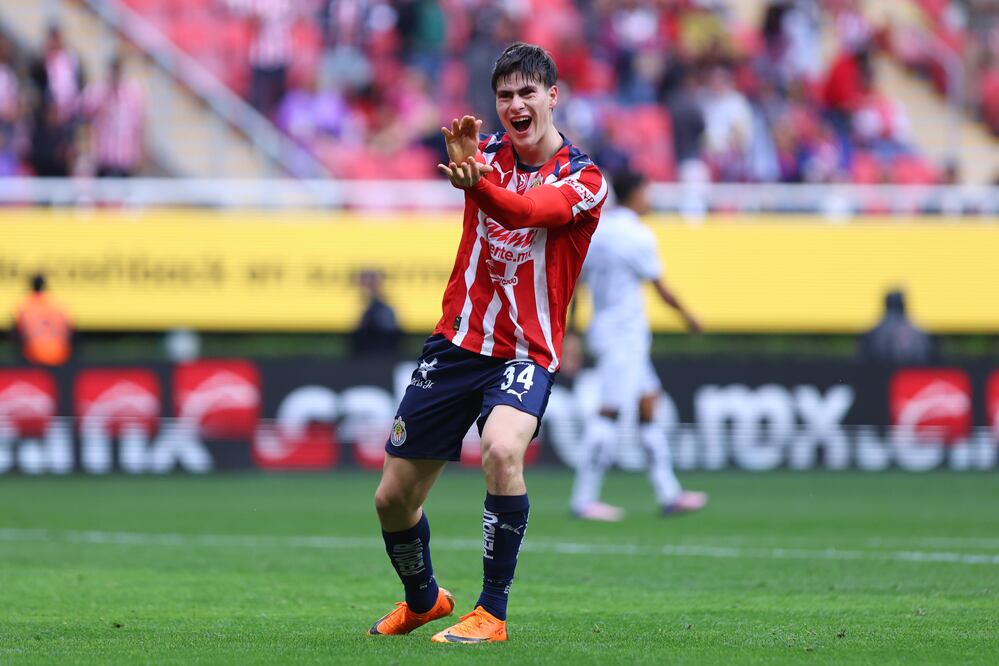 Armando "La Hormiga" González en festejo de gol, durante la Jornada 3 del Clausura 2026 con Chivas - Foto: Imago7