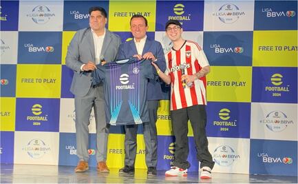 Mikel Arriola y Juan Guarnizo, presentan la nueva temporada de eFootball de la eLigaMX 2024