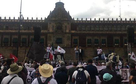 Marcha por 51 años del “Halconazo” llega al Zócalo, donde se presentará Silvio Rodríguez