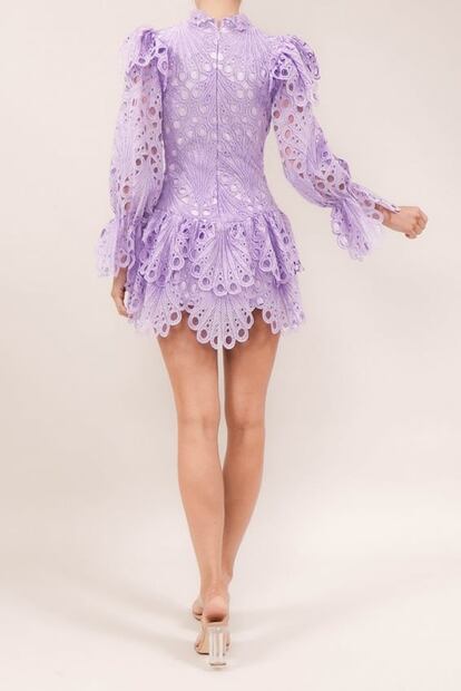 Hija de Biby Gaytán incendia la red carpet con mini vestido