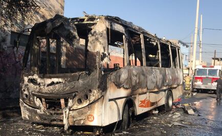 Por chispazo de cableado, se incendia camión en Gustavo A. Madero