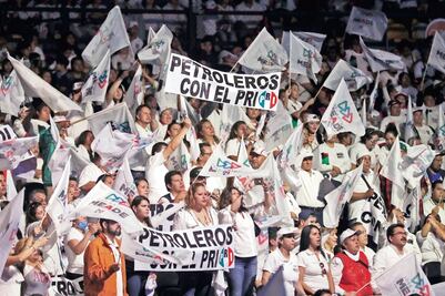 Palacio de los Deportes retumba por ola tricolor