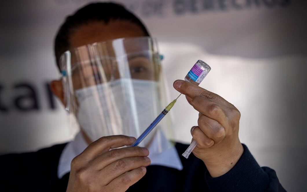 “Es mejor vacunarse en los primeros meses de la temporada y no esperar hasta el final", señaló Ruy López. Foto: archivo/EL UNIVERSAL
