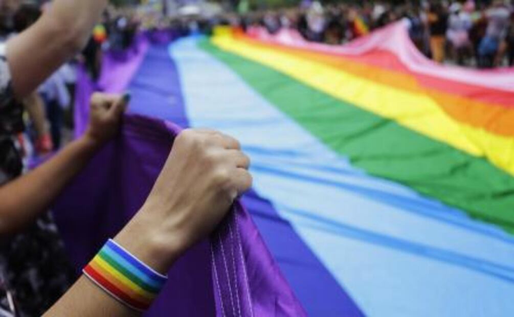Denuncian distintas formas de violencia contra la la comunidad LGBTQ+ en México. Foto: Archivo 