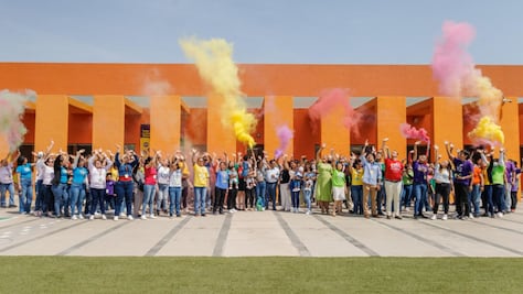 Fundación Teletón presenta "Manual para Familias con un Integrante con Autismo" en CAT Ecatepec; brinda orientación tras diagnóstico