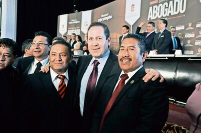 Eruviel Ávila anuncia sistema anticorrupción