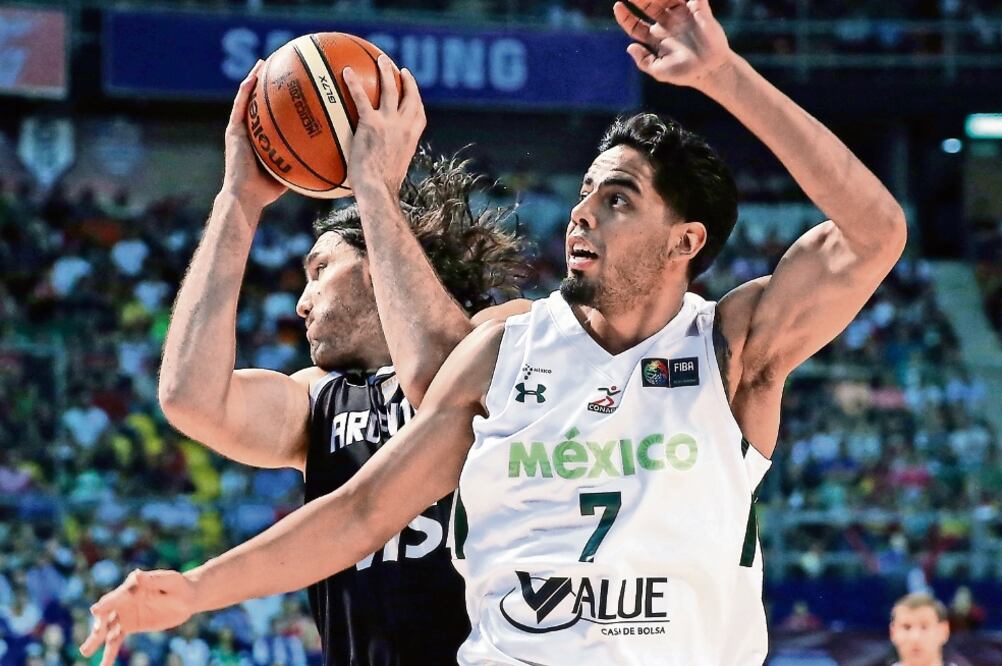 El mexicano Jorge Gutiérrez firmó contrato por un año con Brooklyn y será su segunda incursión en esta quinteta (IMAGO)