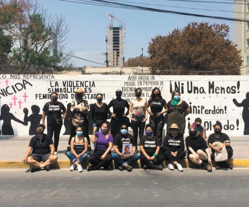 Integrantes de la Asamblea Feminista de Nuevo León organizaron el encuentro, en el que participaron madres de mujeres desaparecidas. Foto: ESPECIAL
