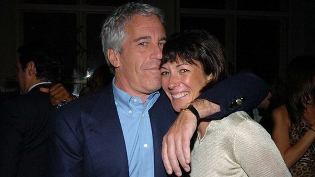Ella es Ghislaine Maxwell, la exnovia de Jeffrey Epstein señalada en el escándalo de tráfico sexual. Foto: Especial 