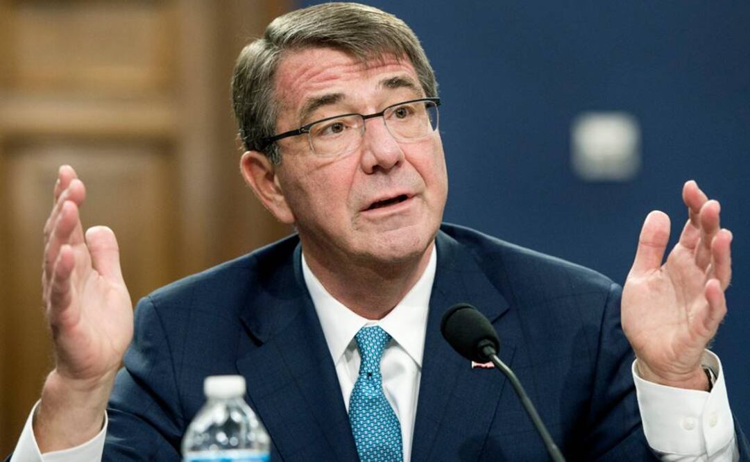 Carter exhortó a los legisladores a que colaboren con el plan del gobierno de cerrar el centro de detención (Foto: EFE)