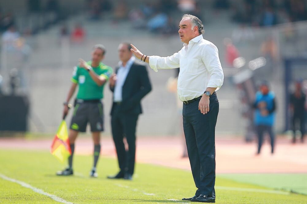 El entrenador de los Pumas espera que su equipo mejore pronto (FRANCISCO ESTRADA. JAM MEDIA)