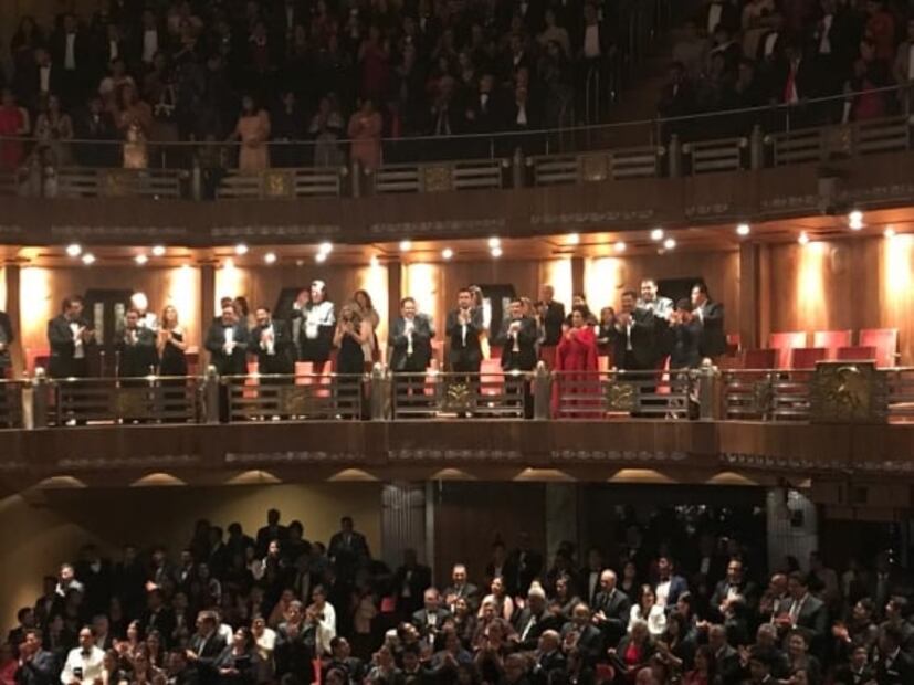 La clase política que acompañó al líder de La Luz del Mundo 