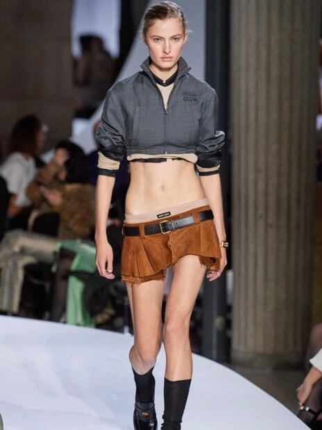 Alerta tendencia: Las faldas cargo dominan el street style