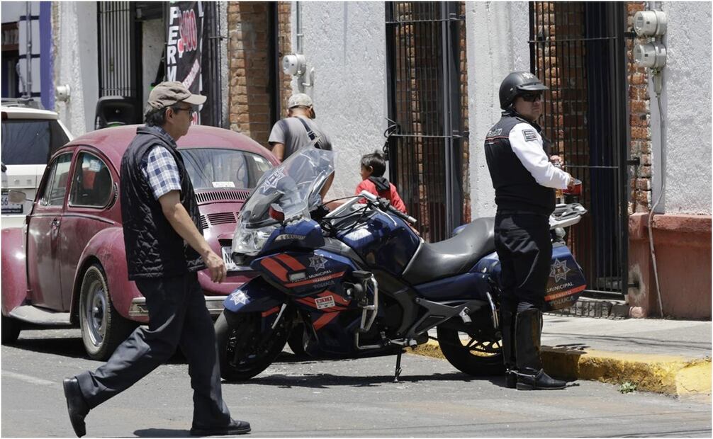 Elementos de tránsito en Toluca sancionan y acosan a automovilistas. Foto: Jorge Alvarado / EL UNIVERSAL