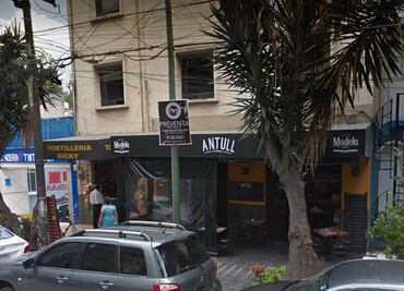 Asaltan a comensales en bar de la Condesa