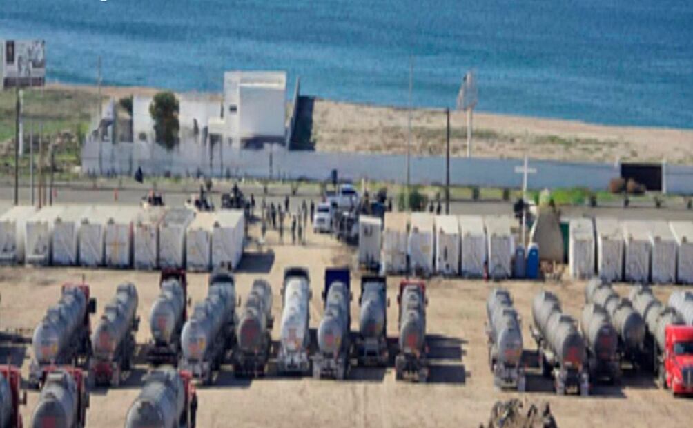 Fuerzas federales aseguraron un predio con cerca de 8 millones de litros de hidrocarburo, en el municipio de Ensenada, Baja California, informó la Secretaría de Seguridad y Protección Ciudadana. Foto: especial
