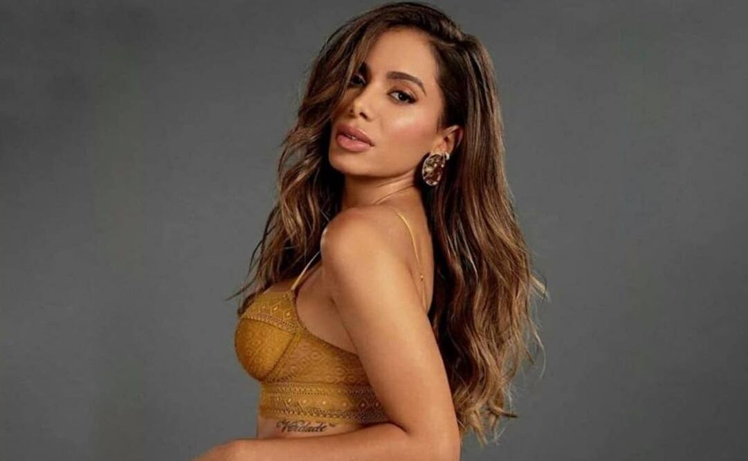 Su exitazo cantado en español es un reggaetón que se lanzó en noviembre y reciénm se volvió viral en las redes sociales gracias a una coreografía con claras alusiones sexuales que solo en TikTok generó 1,4 millones de videos de anónimos.