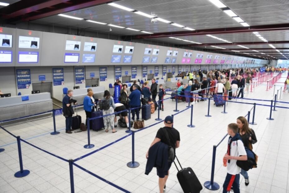 Hasta cuándo estará cerrada la frontera de Estados Unidos para turistas