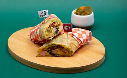 Prepara un burrito con camarones