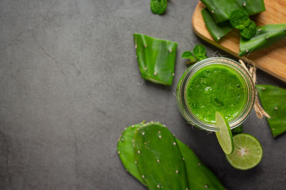 Consumir nopal o extracto de el previene la resaca. Foto: Freepik