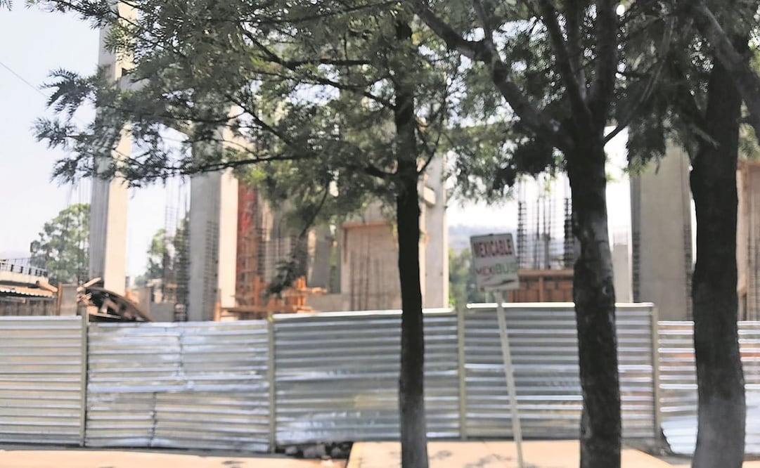 La obra del Mexicable Línea 2 contempla la colocación de cuatro torres sobre el cerro de Zacatenco, en la GAM. Foto: Laura Arana/ EL UNIVERSAL