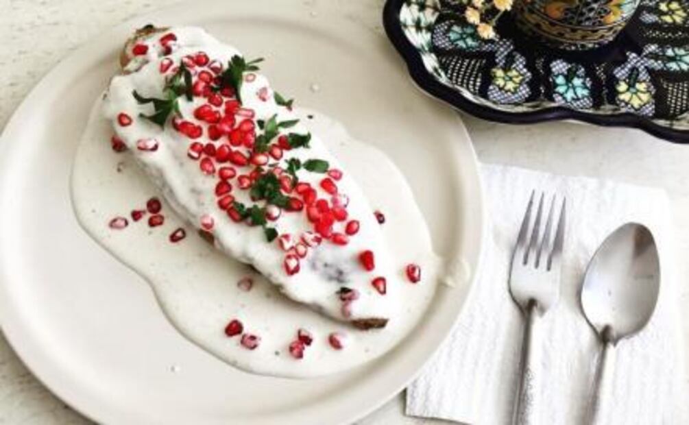 #RECETA Prepara una tradicional salsa en nogada