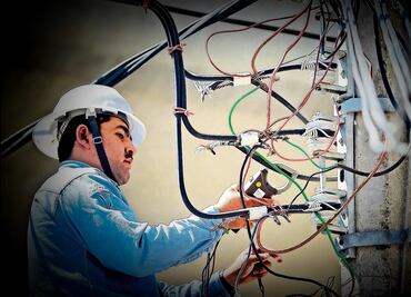 Reitera PAN rechazo a reforma eléctrica de AMLO; posterga la energía limpia, afirma